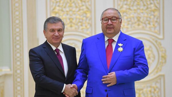 Shavkat Mirziyoyev vruchil orden El-yurt hurmati  USM Holding Alisheru Usmanovu - Sputnik O‘zbekiston