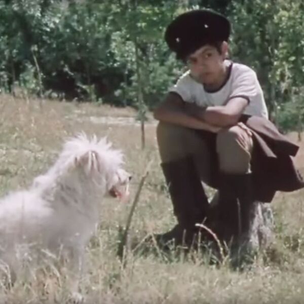 Хамраев: узбекские фильмы о школе были романтическими, но реалистичными - Sputnik Узбекистан