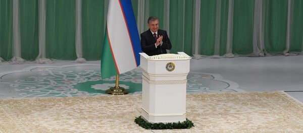 Мирзиёев: биз юксалиш сари қадам қўймоқдамиз Мирзиёев: биз юксалиш сари қадам қўймоқдамиз - Sputnik Ўзбекистон