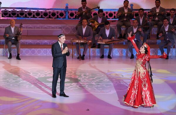 Шерали Джураев на концерте в честь Дня независимости Узбекистана - Sputnik Узбекистан