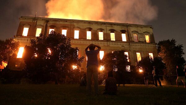В Бразилии сгорел Национальный музей - Sputnik Узбекистан
