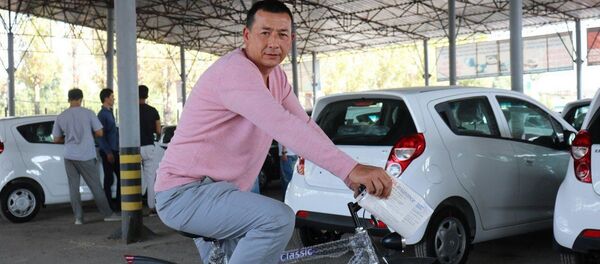 Aksiya GM Uzbekistan Avtosalon pod otkritim nebom - Sputnik O‘zbekiston