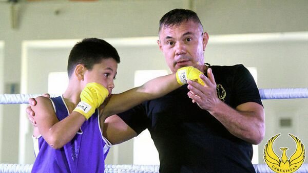 Eks-chempion mira po boksu Konstantin Szyu provel master-klass v Tashkente - Sputnik O‘zbekiston