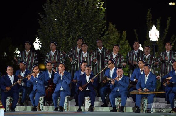 Мирзиёев призвал сохранять и развивать искусство макома - Sputnik Узбекистан