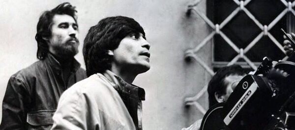 Назим Туляходжаев и художник Сергей Алибеков на съемках Вельда - Sputnik Узбекистан