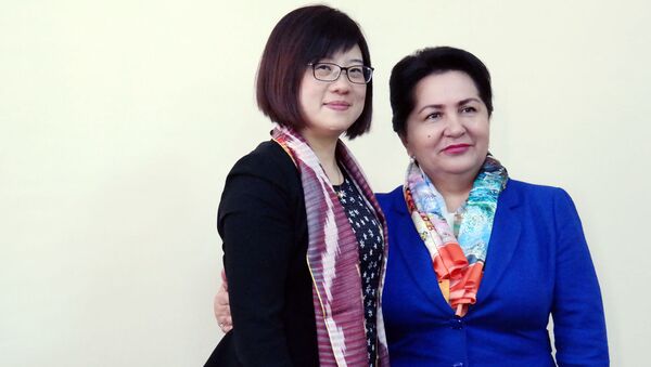 Делегация  Шанхайской Федерации женщин Китайской народной Республики во главе с вице-президентом Лю Ци прибыла в Узбекистан - Sputnik Узбекистан