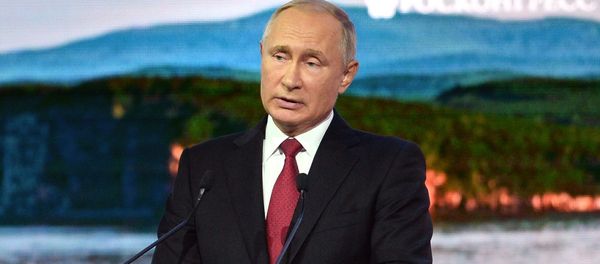 Рабочая поездка президента РФ В. Путина в Дальневосточный федеральный округ. День третий - Sputnik Узбекистан
