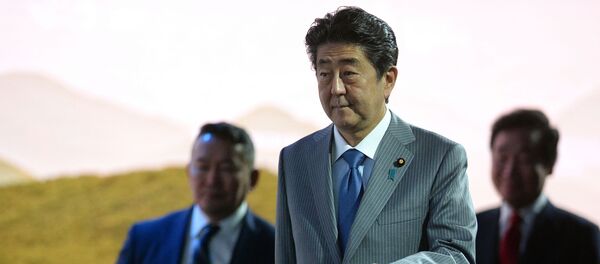 Premyer-ministr Yaponii Sindzo Abe - Sputnik O‘zbekiston