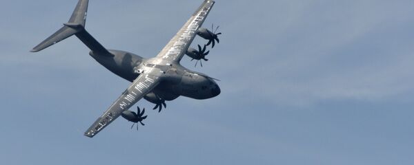 Грузовой самолет Airbus A400M Grizzly Грузовой самолет Airbus A400M Grizzly - Sputnik Узбекистан