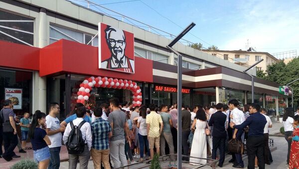 Открытие первого ресторана быстрого питания в Ташкенте - Sputnik Узбекистан