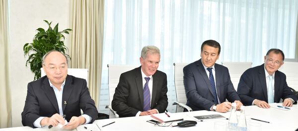 Узбекнефтегаз и Honeywell Uop из США подписали меморандум - Sputnik Узбекистан