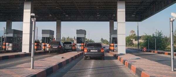 Платная дорога Душанбе – Чанак в Таджикистане Платная дорога Душанбе – Чанак в Таджикистане - Sputnik Ўзбекистон