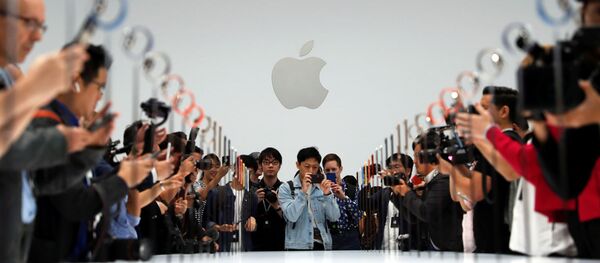 Презентация нового iPhone Xs и iPhone Xs Max - Sputnik Узбекистан
