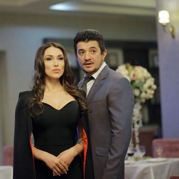 Киара Крит: из Ташкента я теперь всегда улетаю с чемоданом лепешек Киара Крит: из Ташкента я теперь всегда улетаю с чемоданом лепешек - Sputnik Узбекистан