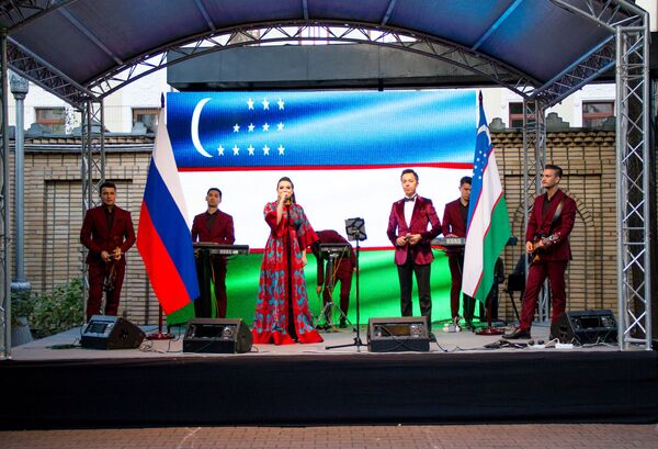 Торжественный прием в честь 27-летия независимости Республики Узбекистан - Sputnik Узбекистан