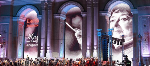 Симфонический концерт — Open Air Ночь серенад, классики и рока - Sputnik Узбекистан