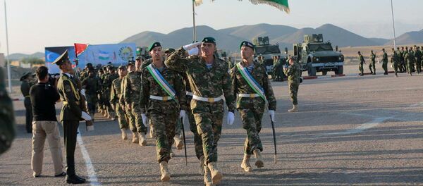 6) Президент қарорига асосан, Қуролли Кучлар ҳарбий хизматчиларнинг фарзандлари олий таълим ўқув юртларига 5 фоизли квота асосида ўқишга қабул қилинадиган бўлди. Бугунги кунда 350 га яқин ҳарбийларнинг фарзандлари олийгоҳларда шу имтиёздан фойдаланиб ўқимоқда. 6) Президент қарорига асосан, Қуролли Кучлар ҳарбий хизматчиларнинг фарзандлари олий таълим ўқув юртларига 5 фоизли квота асосида ўқишга қабул қилинадиган бўлди. Бугунги кунда 350 га яқин ҳарбийларнинг фарзандлари олийгоҳларда шу имтиёздан фойдаланиб ўқимоқда. - Sputnik Ўзбекистон