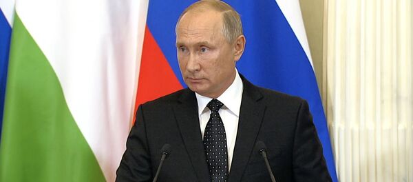 Путин о сбитом в Сирии российском самолете Ил-20 - Sputnik Узбекистан