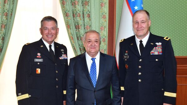 Министр иностранных дел Республики Узбекистан Абдулазиз Камилов принял делегацию США во главе с командующим Национальной гвардией штата Миссисипи генералом Дженсоном Бойлзом - Sputnik Узбекистан