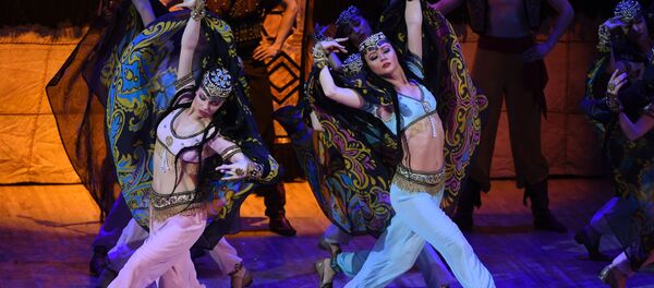 Юбилейный концерт ансамбля народного танца имени Игоря Моисеева - Sputnik Узбекистан