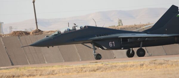 Миг-29 на аэродроме Ханабад Миг-29 на аэродроме Ханабад - Sputnik Узбекистан