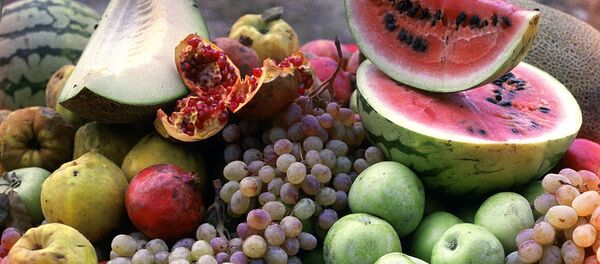 Натюрморт из фруктов - Sputnik Узбекистан