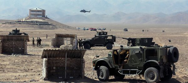 Совместные военные учения Узбекистана и Таджикистана - Sputnik Узбекистан