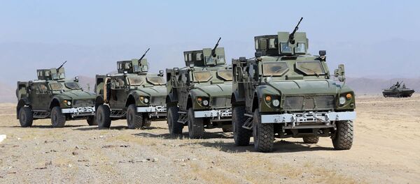 Совместные военные учения Узбекистана и Таджикистана Совместные военные учения Узбекистана и Таджикистана - Sputnik Ўзбекистон