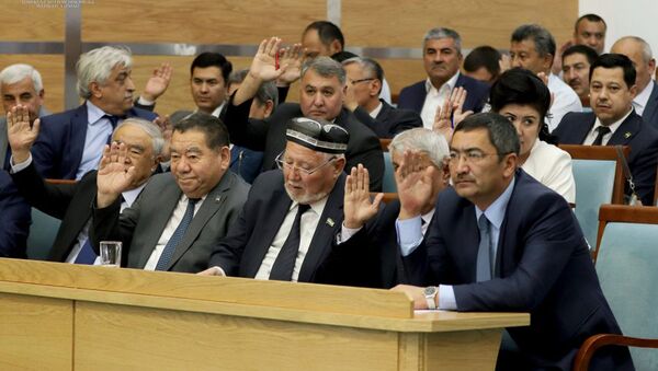 Сессия городского Совета народных депутатов в Ташкенте - Sputnik Узбекистан