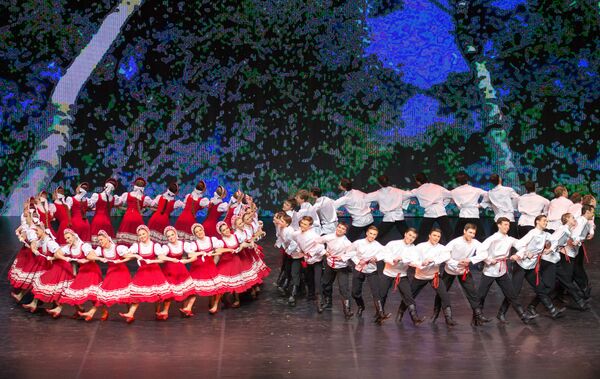 Что привез в Ташкент легендарный ансамбль имени Моисеева - Sputnik Узбекистан