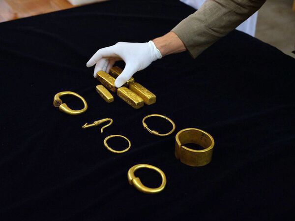 Эксперты Лувра приехали в Узбекистан за артефактами  - Sputnik Узбекистан