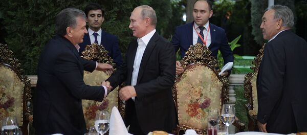 Президент России Владимир Путин прибыл в Душанбе на саммит глав государств СНГ - Sputnik Узбекистан