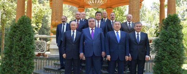 Заседание Совета глав государств СНГ в Душанбе Заседание Совета глав государств СНГ в Душанбе - Sputnik Ўзбекистон