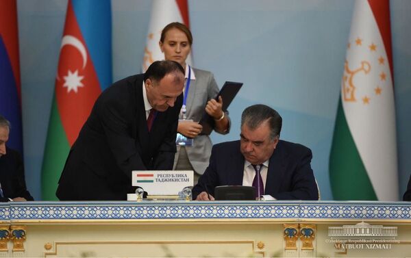 Главы государств-участников Содружества Независимых Государств подписали многосторонние договоры - Sputnik Узбекистан