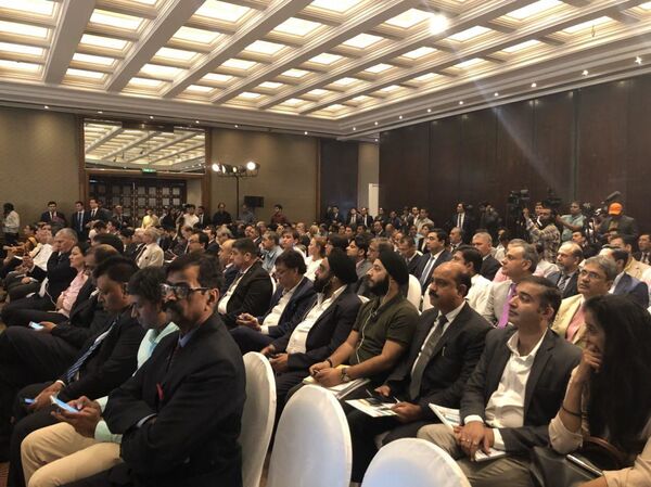 Индия и Узбекистан договорились о 50 инвестпроектах на 3 миллиарда долларов Индия и Узбекистан договорились о 50 инвестпроектах на 3 миллиарда долларов - Sputnik Узбекистан