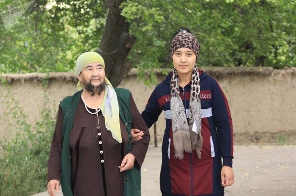 Бородатая женщина из Казахстана: теперь меня узнают даже в Ташкенте - Sputnik Узбекистан