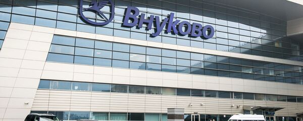 Здание аэропорта Внуково Здание аэропорта Внуково - Sputnik Ўзбекистон