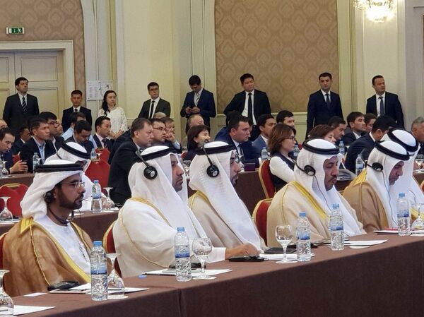 Узбекистан и ОАЭ создадут фонд прямых инвестиций на миллиард долларов - Sputnik Узбекистан