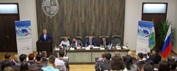 В ВолГУ начал работу Российско-Узбекский молодежный форум - Sputnik Узбекистан