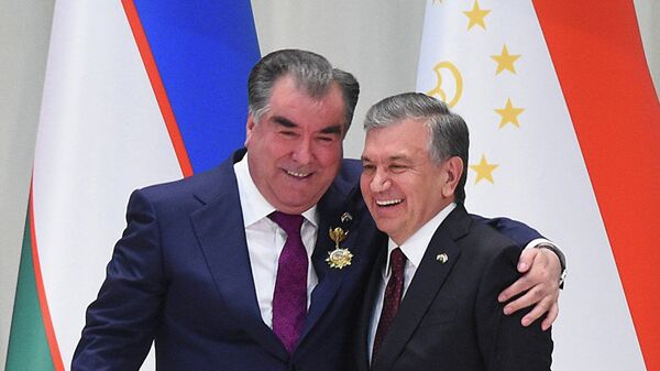 Президент Таджикистана Эмомали Рахмон и глава Узбекистана Шавкат Мирзиёев - Sputnik Ўзбекистон