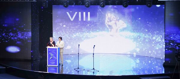 Телевизионная семья: награды и теплые слова участников ТЭФИ-Содружество Телевизионная семья: награды и теплые слова участников ТЭФИ-Содружество - Sputnik Ўзбекистон