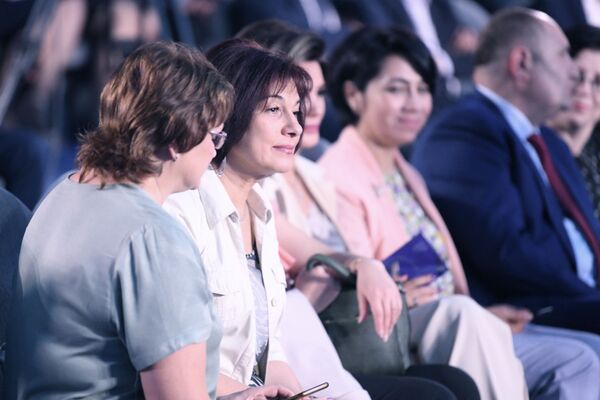 Участницы фестиваля ТЭФИ-Содружество на церемонии награждения - Sputnik Узбекистан