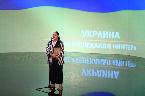 Представитель Украины во время вручения премии ТЭФИ - Sputnik Узбекистан