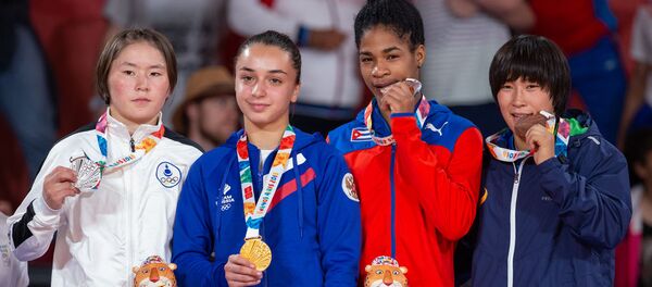 Узбекская дзюдоистка Нилуфар Ермаганбетова завоевала бронзовую медаль юношеских Олимпийских игр в Буэнос-Айресе - Sputnik Узбекистан