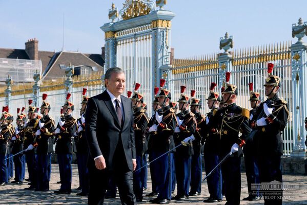 Визит президента Узбекистана Шавката Мирзиёева во Францию - Sputnik Узбекистан