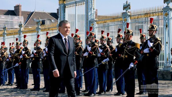 Визит президента Узбекистана Шавката Мирзиёева во Францию - Sputnik Узбекистан