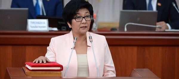 Министр труда и социального развития Таалайкуль Исакунова. Архивное фото Министр труда и социального развития Таалайкуль Исакунова. Архивное фото - Sputnik Узбекистан