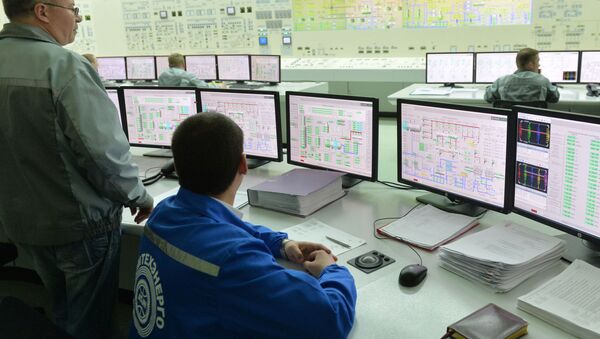 Занятия на полноразмерном тренажере блочного пульта управления АЭС - Sputnik Узбекистан