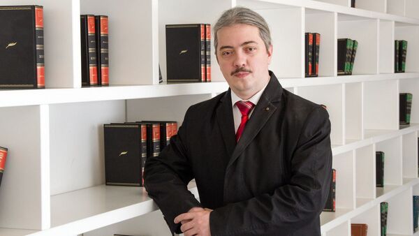 Politolog Dmitriy Verxoturov - Sputnik O‘zbekiston