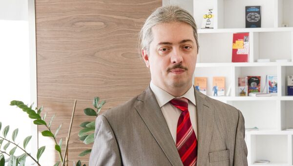 Politolog Dmitriy Verxoturov - Sputnik Oʻzbekiston